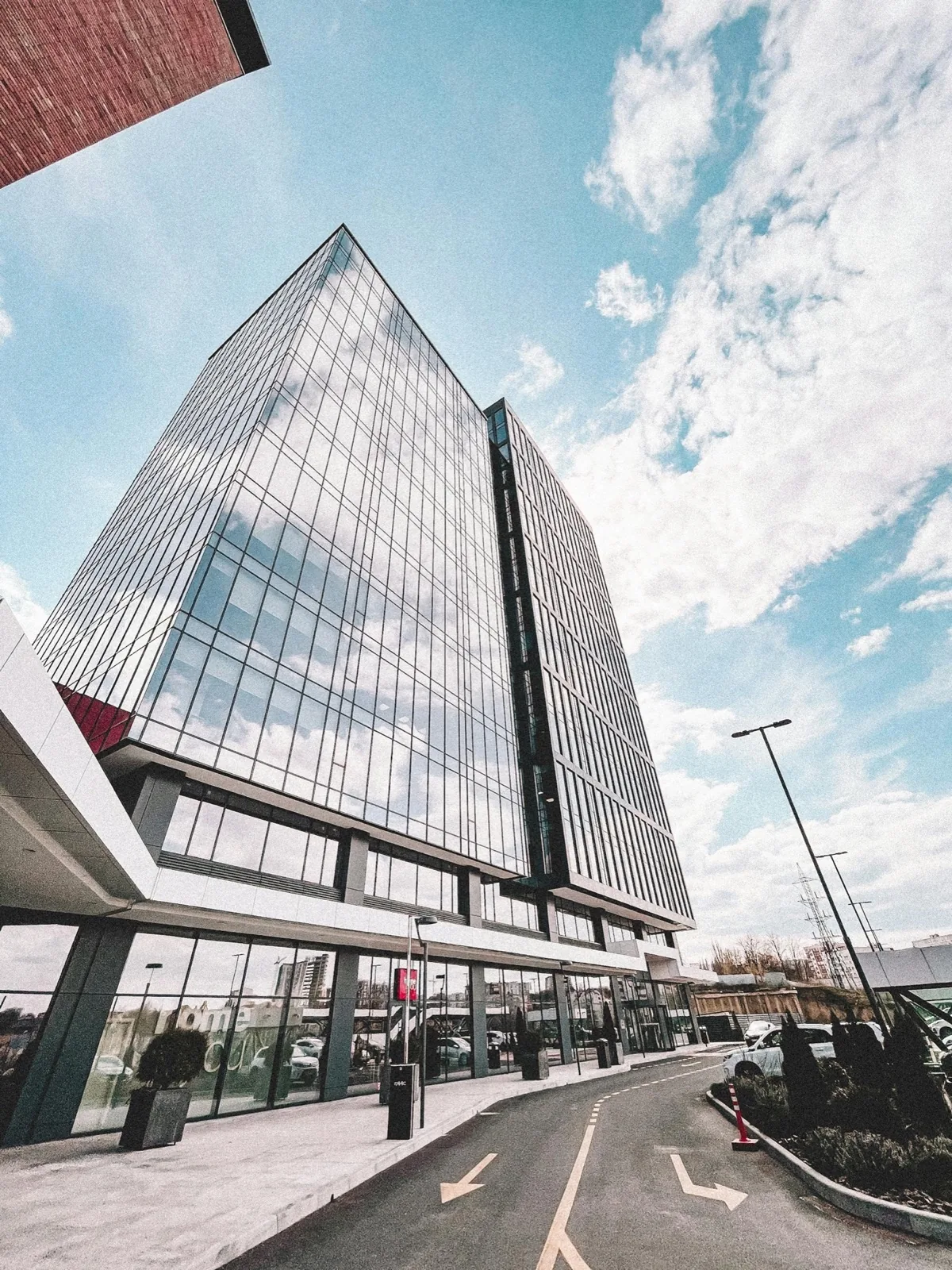 Modern glass commercial tower delivered by Kingdom Konstruction in Texas