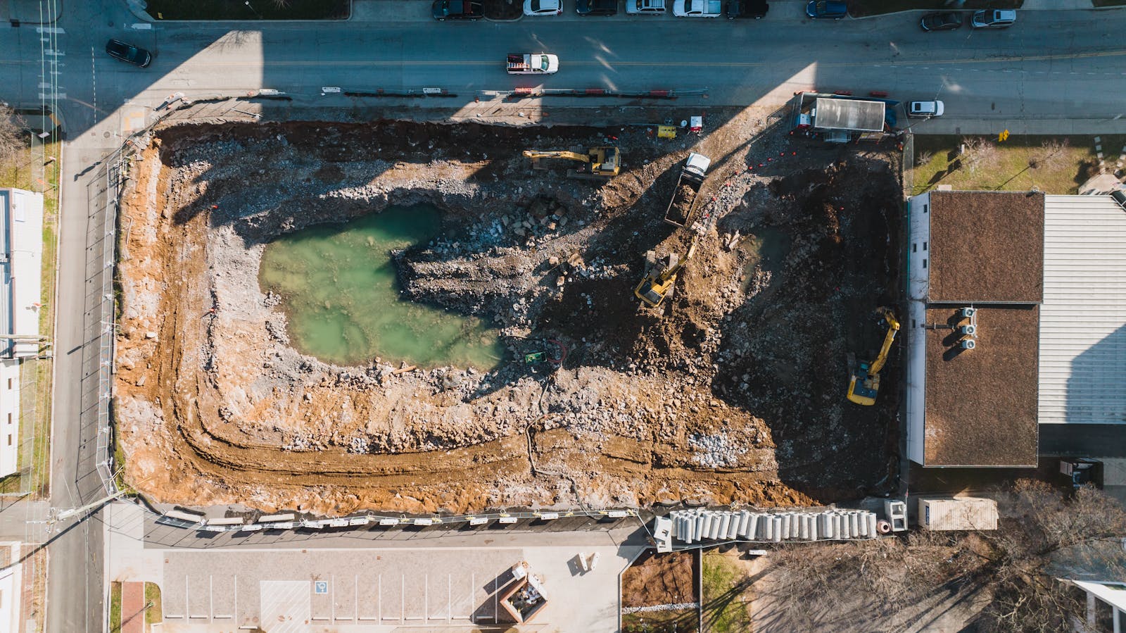 Heavy equipment excavation and commercial site work in Texas